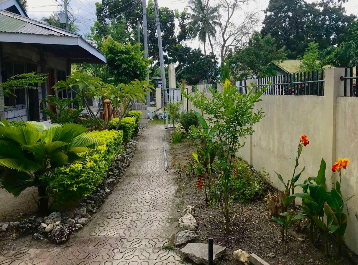 Panagsama Holiday Cottage Moalboal Exterior photo